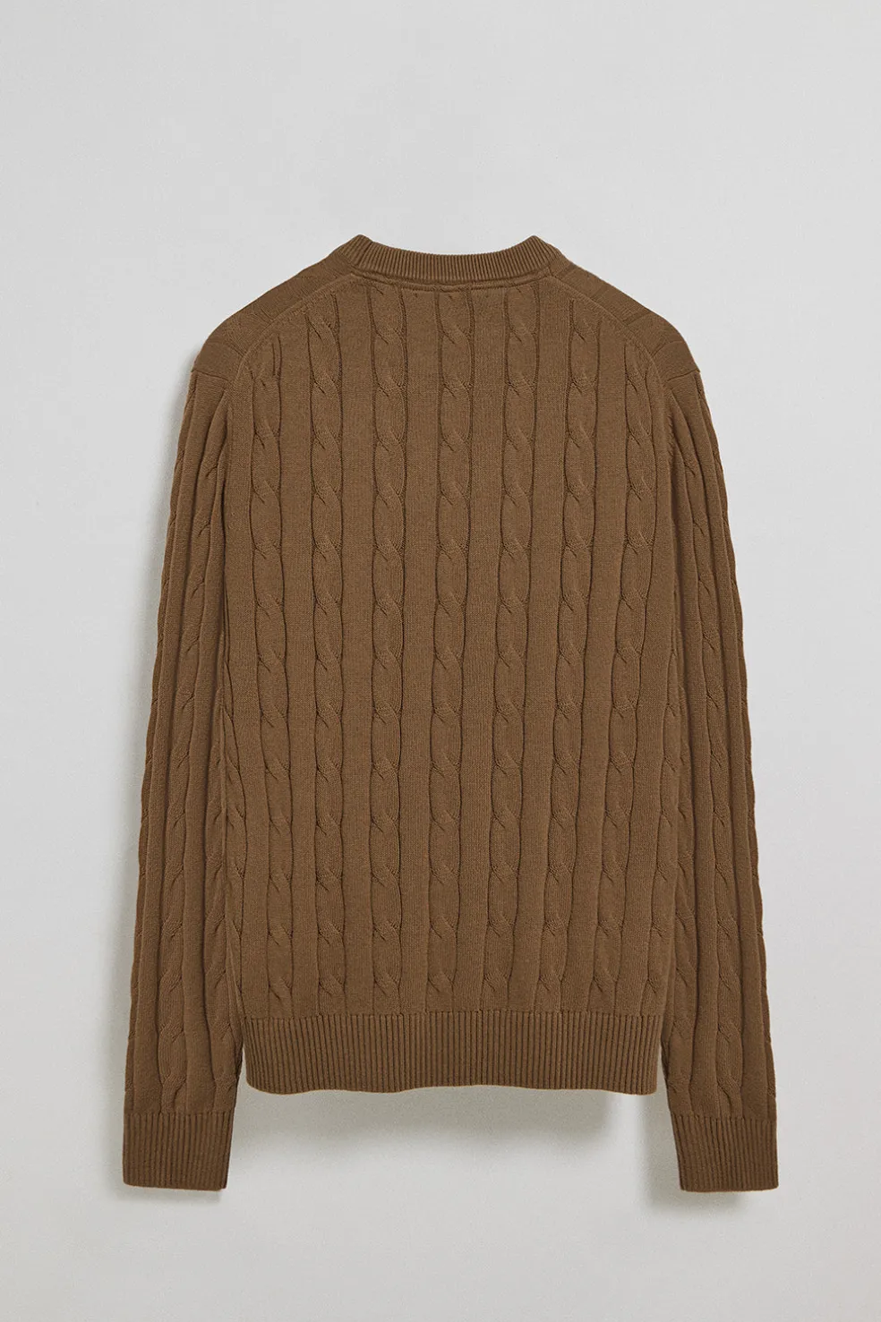 Jersey color moca de punto trenzado de cuello redondo y bordado Rigby Go