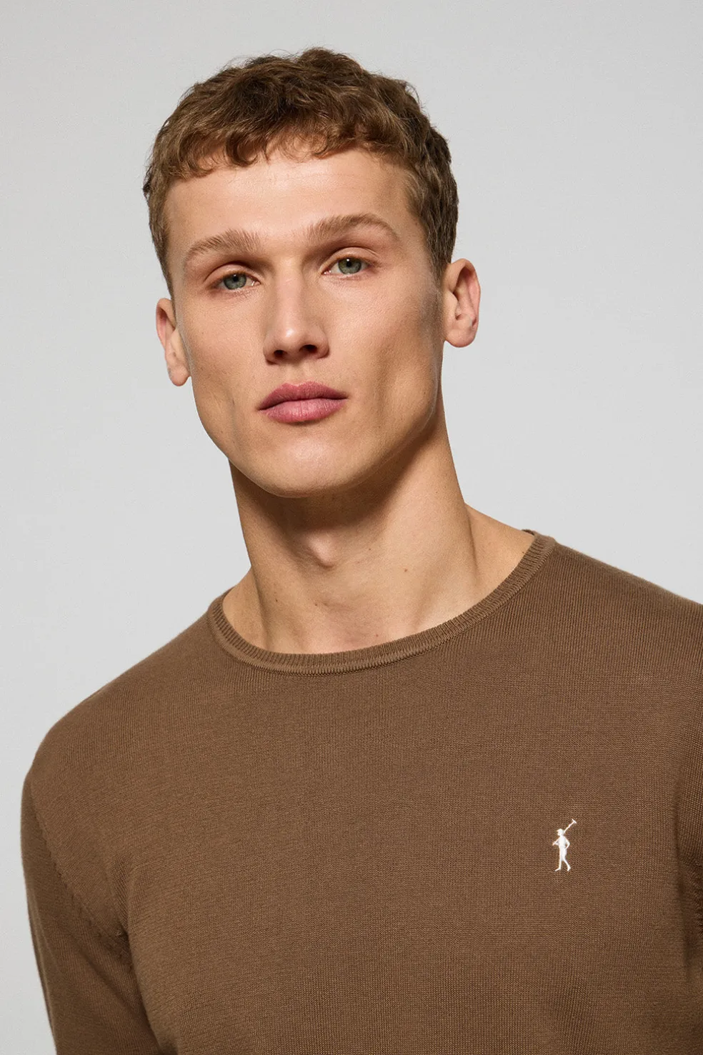 Jersey color moca de punto con cuello redondo y bordado Rigby Go