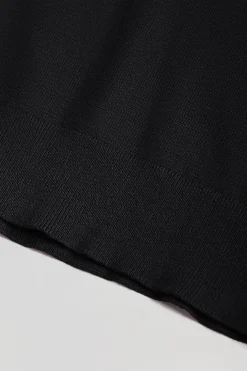 Jersey negro de punto con cuello redondo de manga corta y logo Rigby Go