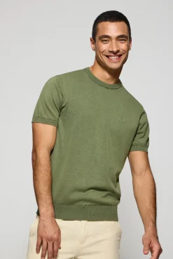 Jersey verde claro de manga corta garment dye con logo bordado