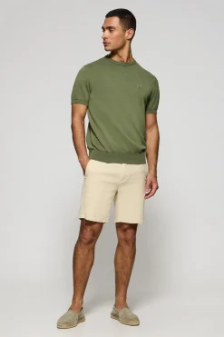 Jersey verde claro de manga corta garment dye con logo bordado