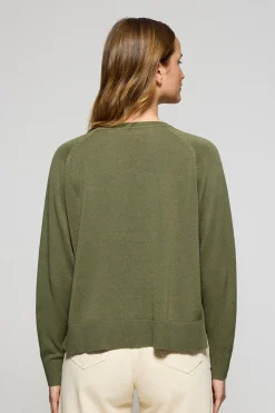 Jersey verde claro en cuello v de algodón y lino con monograma bordado