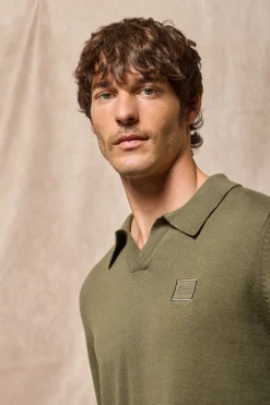 Jersey verde militar Martin de cuello polo y pico con detalle Polo Club