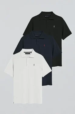 Pack de tres polos de tres botones negro, azul marino y blanco con logo Rigby Go
