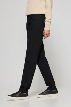 Pantalón chino May negro con bordado en bolsillo minimal Polo Club