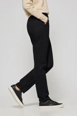 Pantalón chino May negro con bordado en bolsillo minimal Polo Club