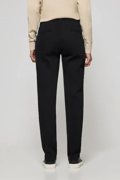 Pantalón chino May negro con bordado en bolsillo minimal Polo Club