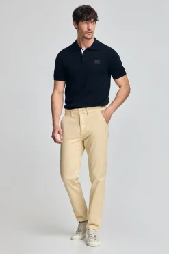 Pantalón chino Slim Moore color marfil