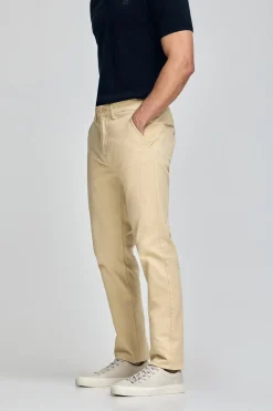 Pantalón chino Slim Moore color marfil