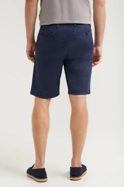 Pantalón corto azul marino Relaxed fit con logo bordado