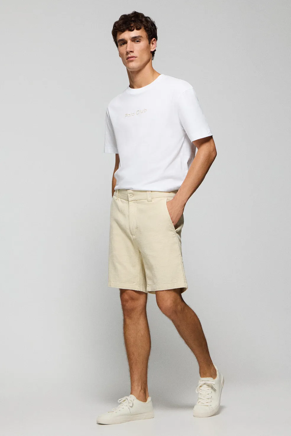 Pantalón corto Bali de lino y algodón color arena con detalles bordados Polo Club