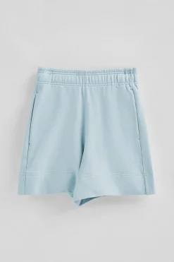 Pantalón corto de algodón azul claro con logo bordado