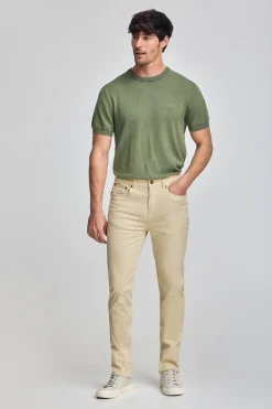 Pantalón Slim Voss en beige con cinco bolsillos