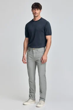 Pantalón Slim Voss en gris con cinco bolsillos