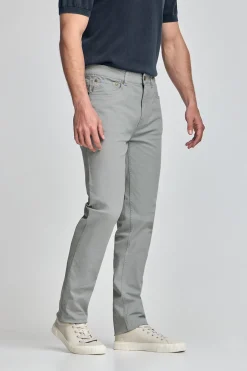 Pantalón Slim Voss en gris con cinco bolsillos