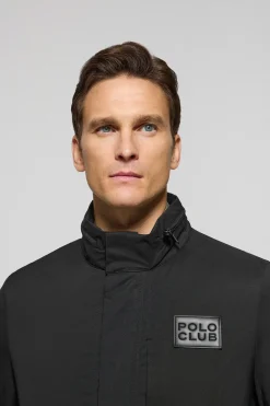 Parka ligera Chelsea color negro con parche logotipado