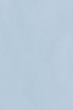 Polo azul claro sin mangas con monograma bordado