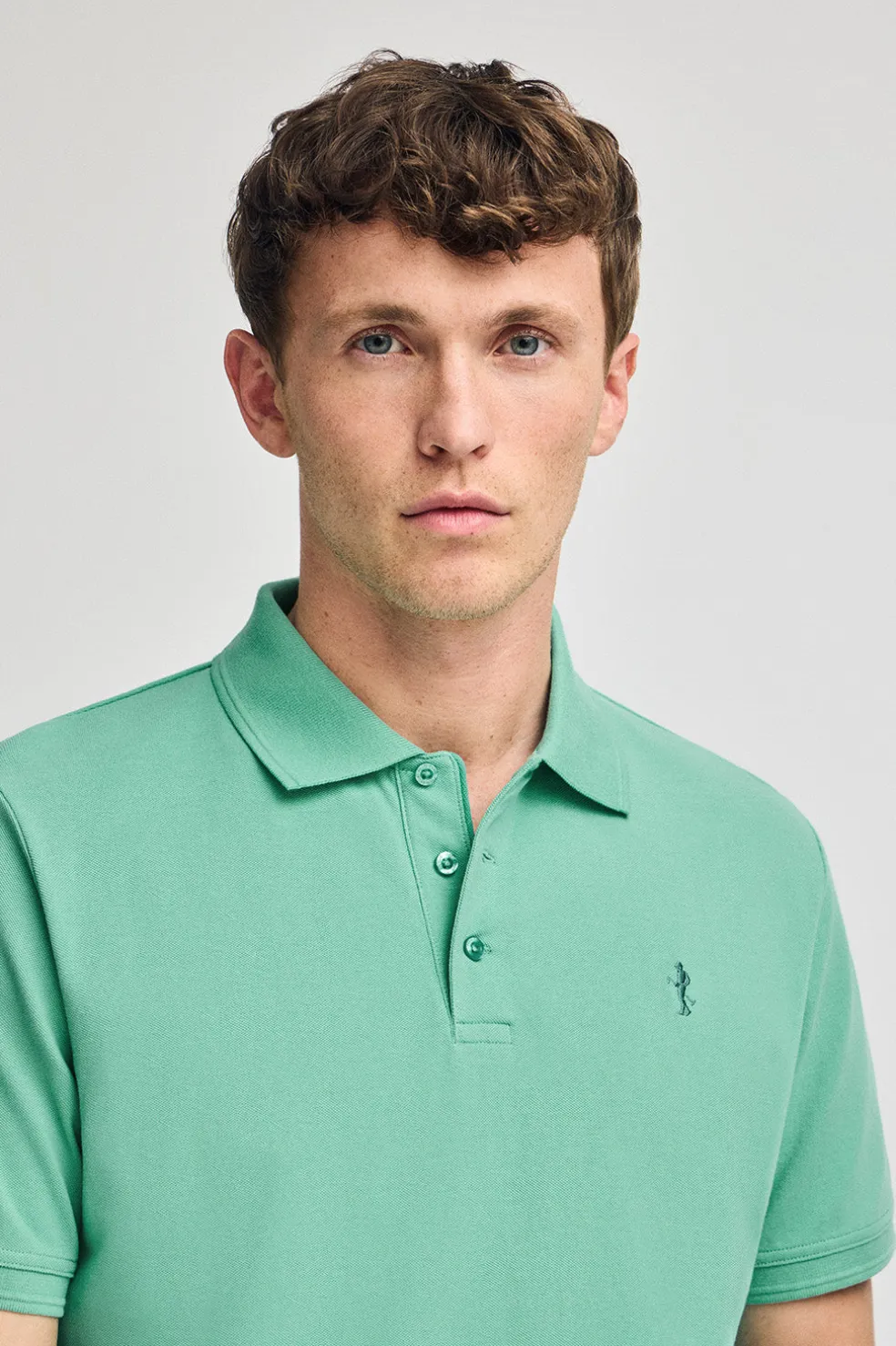 Polo color aguamarina de piqué de manga corta y bordado Rigby Best