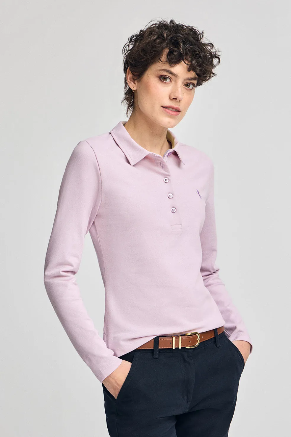Polo color lavanda de manga larga de algodón y bordado Rigby Best