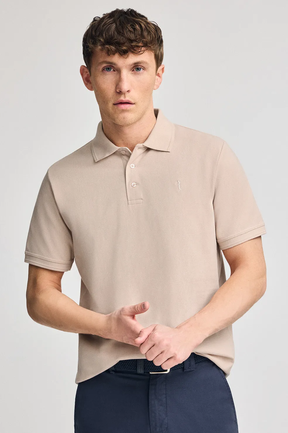 Polo color maquillaje de piqué de manga corta y bordado Rigby Best