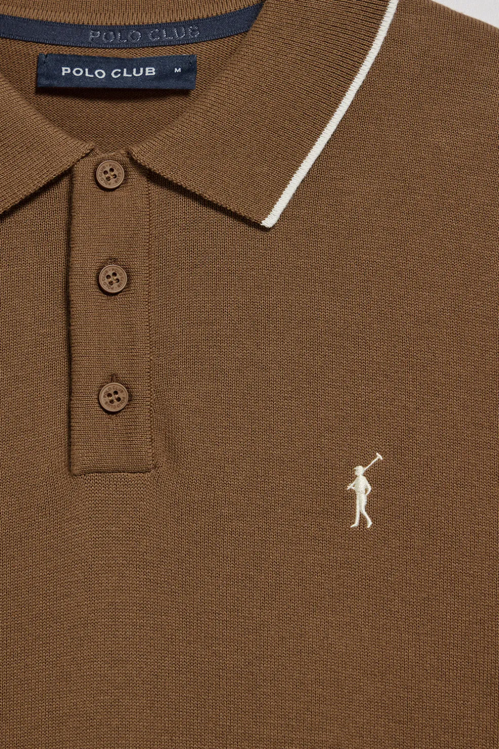 Polo color moca de punto con botones y bordado Rigby Go