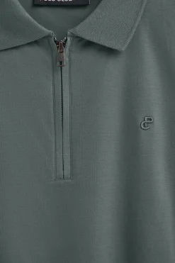 Polo gris piedra Esko con cremallera y monograma bordado