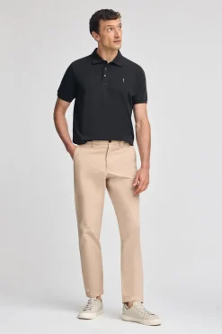 Polo negro de piqué de manga corta y bordado Rigby Best
