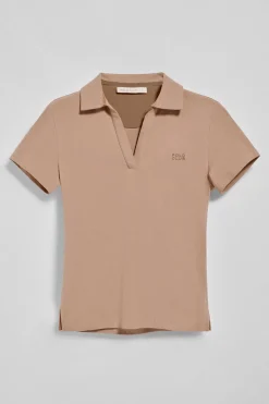 Polo Pedraza sin botones marrón suave con logo engomado Polo Club