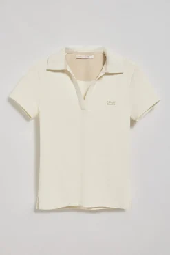 Polo Pedraza sin botones color crudo con logo engomado Polo Club