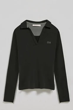 Polo Pia negro sin botones con logo Polo Club engomado