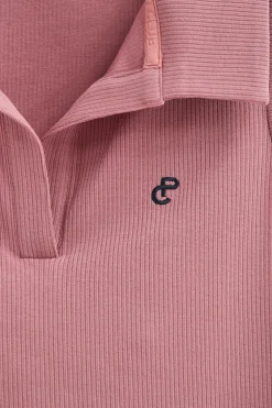Polo rosa empolvado sin mangas con monograma bordado