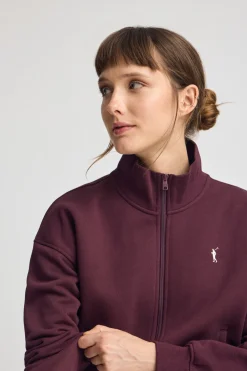 Sudadera color borgoña de cuello alto y cremallera completa con logo Rigby Go