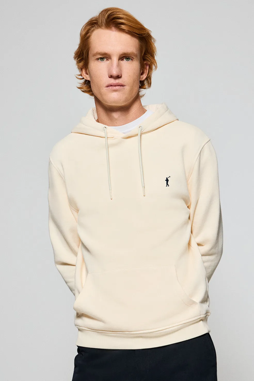 Sudadera color crudo de capucha y bolsillos con logo bordado Rigby Go