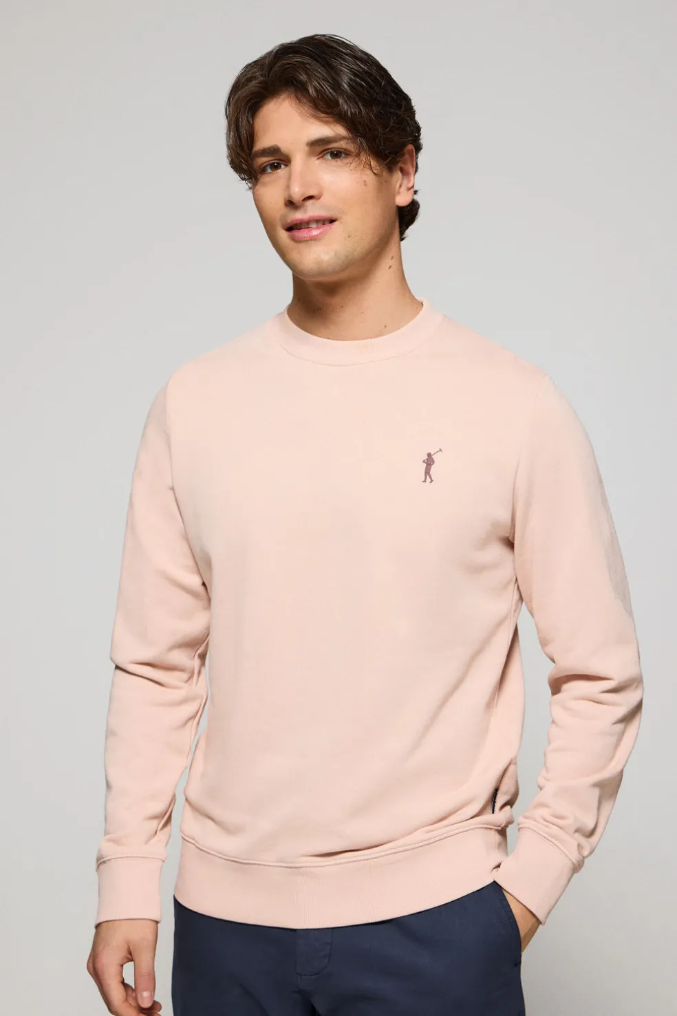 Sudadera color maquillaje relax de cuello redondo con logo Rigby engomado