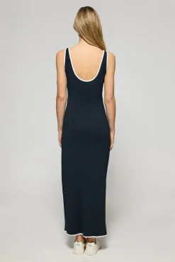 Vestido azul marino acanalado de tirantes con botón nacarado
