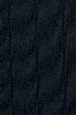 Vestido azul marino acanalado con parche náutico