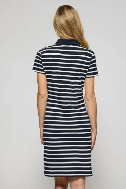 Vestido azul marino de rayas y cuello de polo con parche náutico