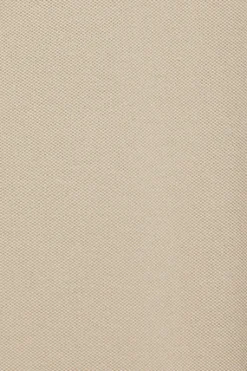 Vestido beige sin mangas abotonado con monograma bordado