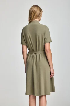 Vestido verde abotonado con bordado PC