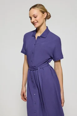 Vestido violeta azulado abotonado con bordado PC