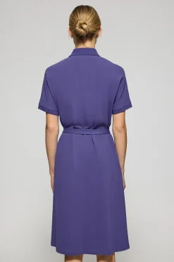 Vestido violeta azulado abotonado con bordado PC